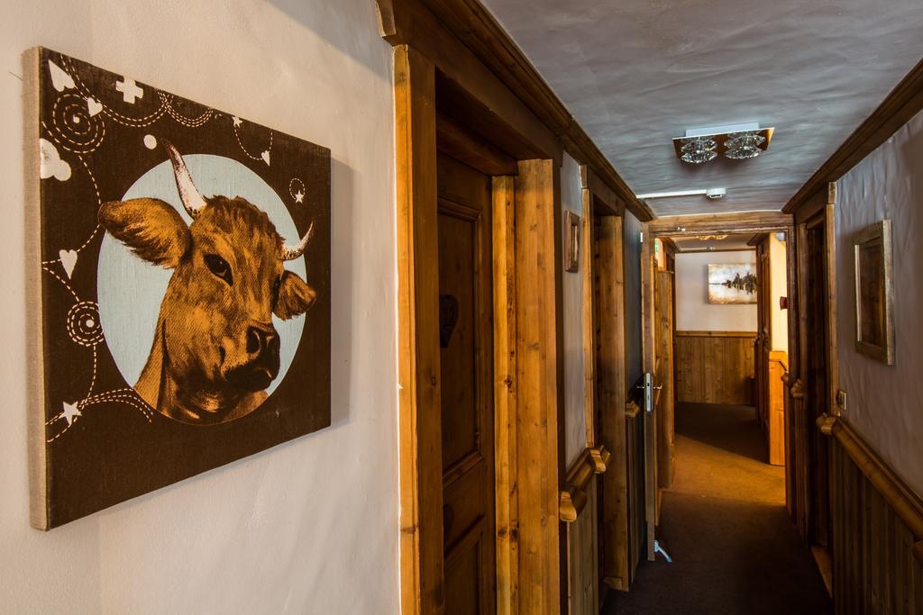 Les Monts Charvin Hotel Courchevel Exterior photo